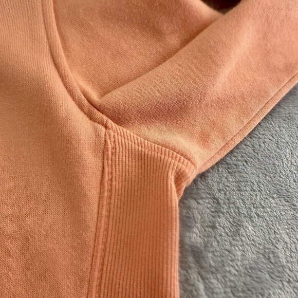 Peloton The Ultimate Lightweight Zip Front Hoodie Size Medium Peach Pockets - Picture 11 of 16